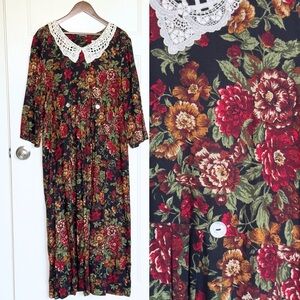 Vintage Dark Floral Dress w/ Lace Collar